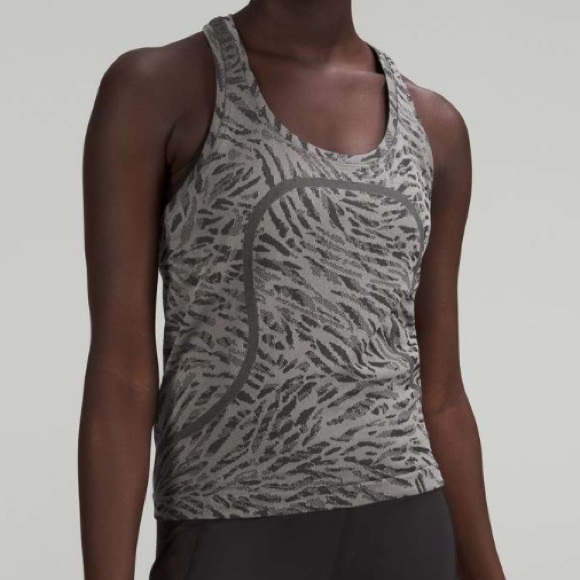 Lululemon Swiftly Tech Racerback Tank Top 2.0  Race Length size 6 - Picture 1 of 7
